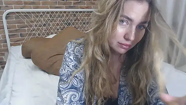 Snapshot of xxkristinaxx chatting on March 19, 2025, 12:56 pm xxkristinaxx online show from March 19, 2025, 12:56 pm