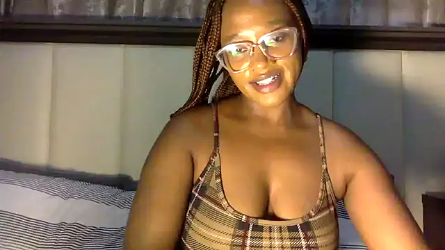 Snapshot of BOOTYBANGER24xx chatting on January 25, 2025, 12:37 pm BOOTYBANGER24xx online show from January 25, 2025, 12:37 pm