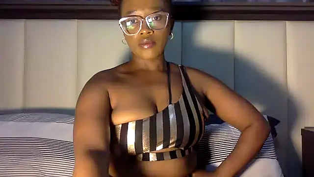 Snapshot of BOOTYBANGER24xx chatting on January 24, 2025, 7:41 am BOOTYBANGER24xx online show from January 24, 2025, 7:41 am