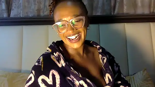 Snapshot of BOOTYBANGER24xx chatting on January 14, 2025, 11:31 am BOOTYBANGER24xx online show from January 14, 2025, 11:31 am