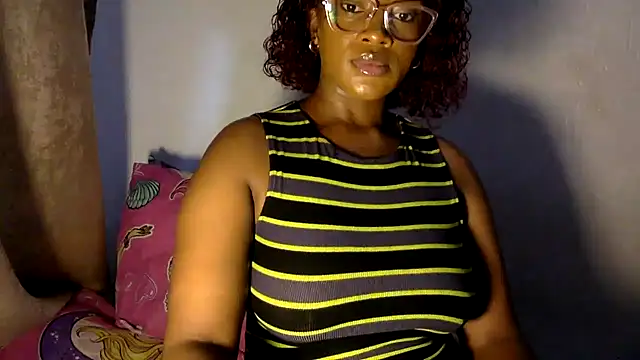 Snapshot of BOOTYBANGER24xx chatting on December 9, 2024, 6:12 am BOOTYBANGER24xx online show from December 9, 2024, 6:12 am