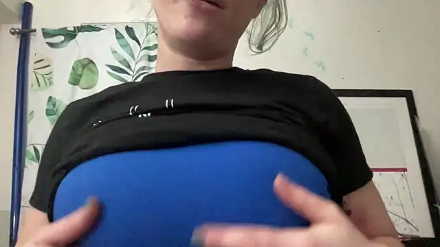 TheDaisyChaos online show from May 17, 2026, 3:45 pm