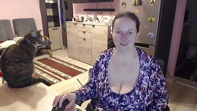 Snapshot of BustyLadyAlma chatting on February 13, 2025, 5:58 am BustyLadyAlma online show from February 13, 2025, 5:58 am