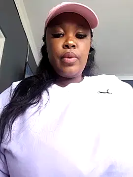 SWEETDOLLY29XX online show from November 11, 2025, 12:22 pm