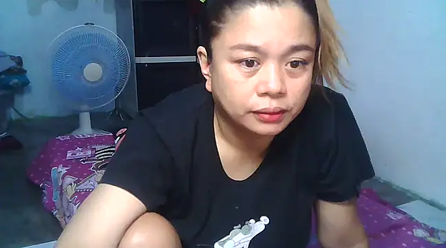 Snapshot of Kariebabe chatting on December 20, 2024, 1:25 am Kariebabe online show from December 20, 2024, 1:25 am