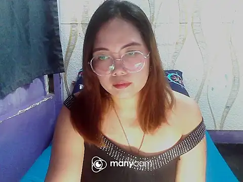 BURBERRY69 online show from November 10, 2025, 6:51 am