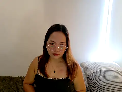 BURBERRY69 online show from April 9, 2026, 12:23 am