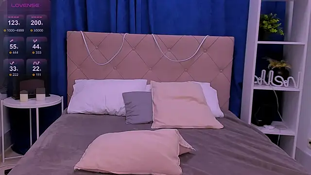 Janie JJ Curvie online show from March 1, 2026, 12:54 am