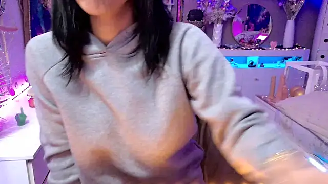 misscectito13 online show from April 1, 2026, 1:41 pm