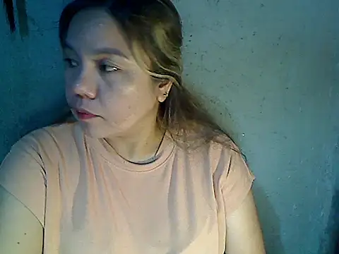 ambersmile online show from February 10, 2026, 12:15 pm