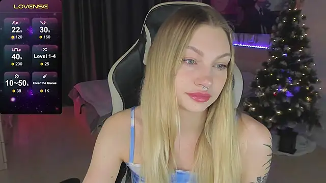 BiMolly online show from February 8, 2025, 11:13 pm