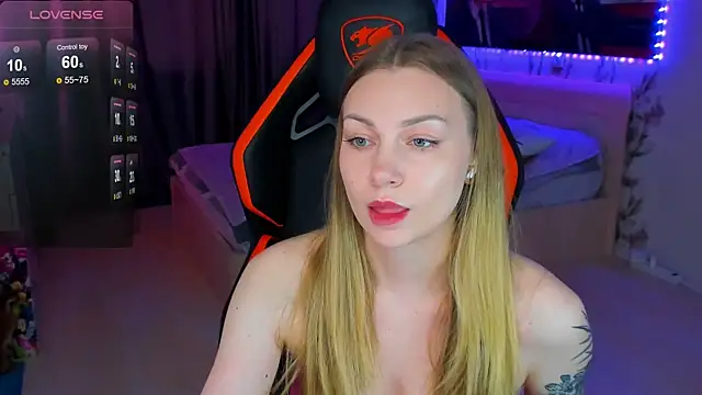 Snapshot of BiMolly chatting on May 31, 2026, 3:01 am BiMolly online show from May 31, 2026, 3:01 am