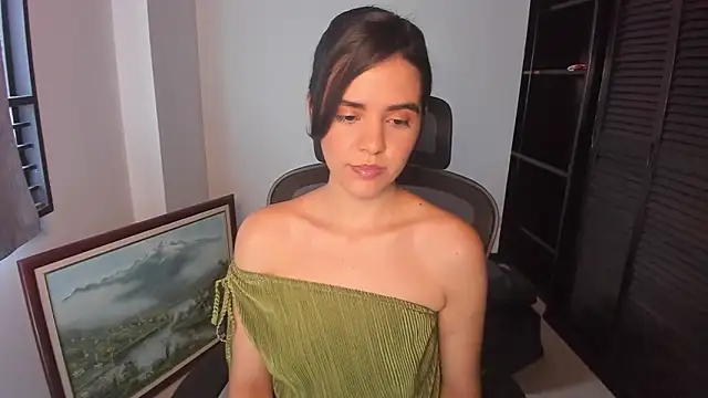 Snapshot of mia_collins_x chatting on October 6, 2025, 8:31 pm mia collins x online show from October 6, 2025, 8:31 pm