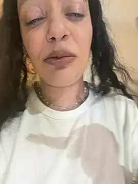 Snapshot of PichyPrettyPussy chatting on February 2, 2026, 3:22 pm PichyPrettyPussy online show from February 2, 2026, 3:22 pm