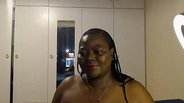 Snapshot of MatureBoobsDiva chatting on October 12, 2025, 7:04 pm MatureBoobsDiva online show from October 12, 2025, 7:04 pm