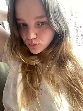 Snapshot of -MimmiLissa- chatting on June 27, 2026, 12:22 pm -MimmiLissa- online show from June 27, 2026, 12:22 pm