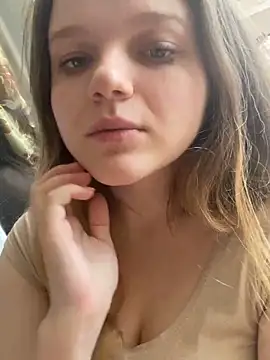 Snapshot of -MimmiLissa- chatting on June 21, 2026, 12:22 pm -MimmiLissa- online show from June 21, 2026, 12:22 pm