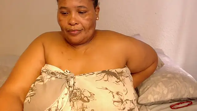 Snapshot of zandile chatting on March 19, 2025, 2:35 pm zandile online show from March 19, 2025, 2:35 pm