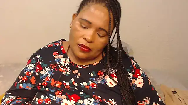 Snapshot of zandile chatting on March 12, 2025, 6:43 pm zandile online show from March 12, 2025, 6:43 pm