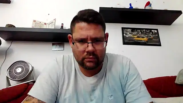 sexykevin17cm online show from November 20, 2025, 3:45 pm