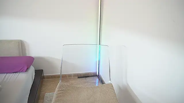 new dee online show from November 25, 2025, 3:12 pm