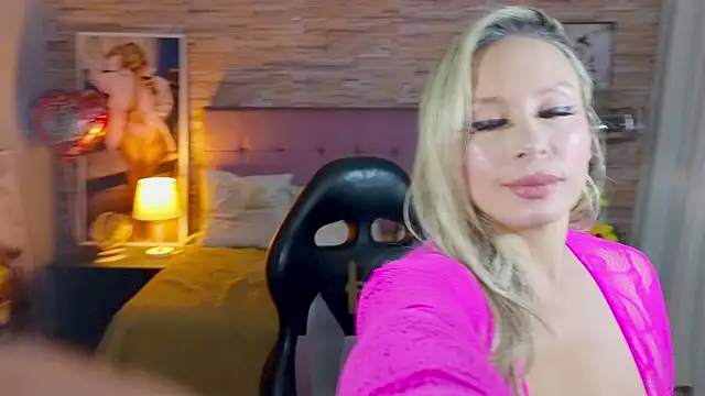 katalinahell2 online show from July 13, 2026, 8:41 pm