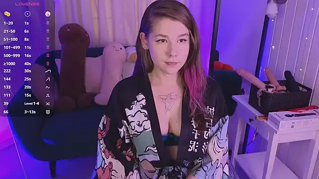 Snapshot of Mira_Falls chatting on June 5, 2026, 5:34 am Mira Falls online show from June 5, 2026, 5:34 am