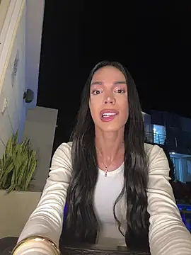 Snapshot of Michell_simons chatting on July 11, 2026, 5:41 am Michell simons online show from July 11, 2026, 5:41 am