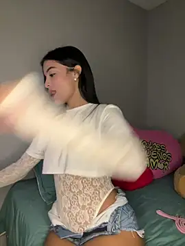 Snapshot of Sammy_pink chatting on January 11, 2026, 1:45 am Sammy pink online show from January 11, 2026, 1:45 am