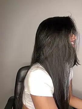 Snapshot of Sammy_pink chatting on March 3, 2026, 12:06 am Sammy pink online show from March 3, 2026, 12:06 am