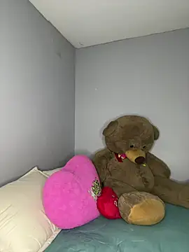 Snapshot of Sammy_pink chatting on February 10, 2026, 3:27 am Sammy pink online show from February 10, 2026, 3:27 am