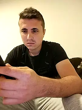 MrNoBoDy000 online show from November 14, 2025, 6:39 am