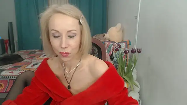 Snapshot of LuxuryNika chatting on March 17, 2025, 7:26 pm LuxuryNika online show from March 17, 2025, 7:26 pm