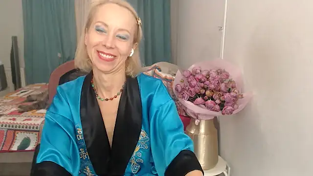 Snapshot of LuxuryNika chatting on October 27, 2025, 5:47 pm LuxuryNika online show from October 27, 2025, 5:47 pm