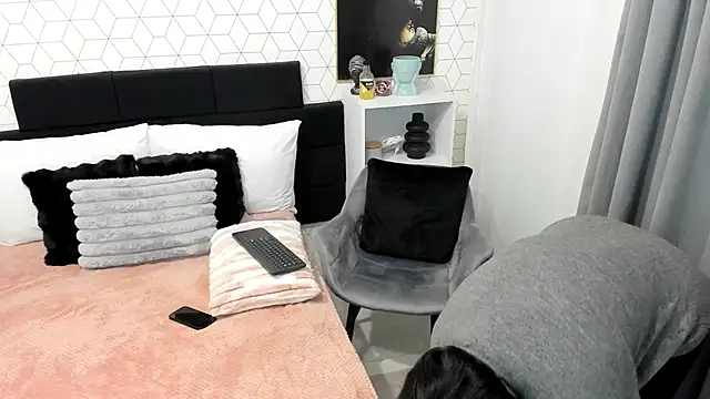 Heidix online show from February 17, 2025, 10:51 am