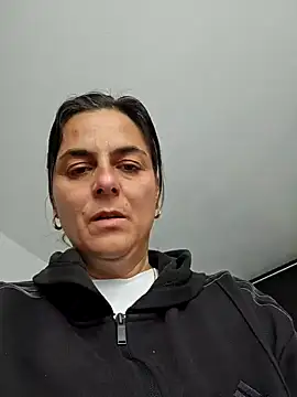 Snapshot of IsabelleCraft chatting on October 22, 2025, 12:59 pm IsabelleCraft online show from October 22, 2025, 12:59 pm