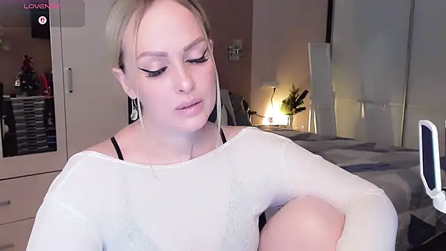 Libby Nora online show from December 22, 2025, 11:54 am