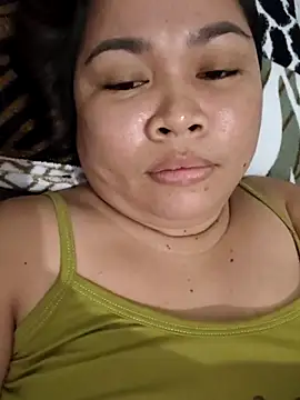Snapshot of XXLorie_02 chatting on June 13, 2026, 2:20 am XXLorie 02 online show from June 13, 2026, 2:20 am