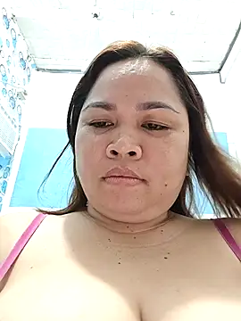 XXLorie 02 online show from April 4, 2026, 11:39 am