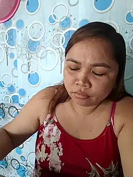 Snapshot of XXLorie_02 chatting on June 5, 2026, 12:48 am XXLorie 02 online show from June 5, 2026, 12:48 am