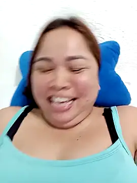 XXLorie 02 online show from October 11, 2025, 3:18 am