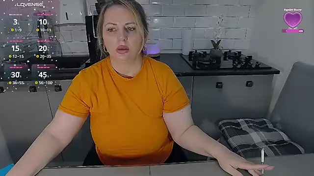 erikaerika online show from February 9, 2026, 8:23 am