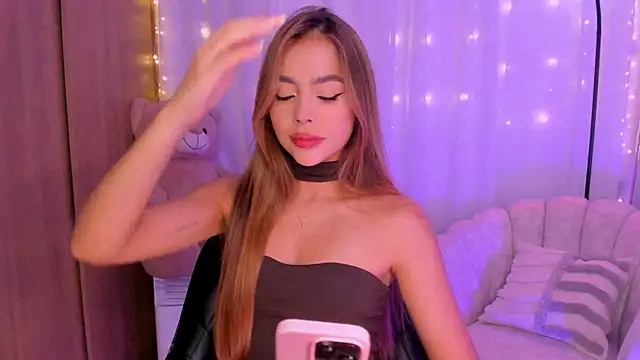 Snapshot of AmyDavis_ chatting on September 22, 2025, 12:16 am AmyDavis online show from September 22, 2025, 12:16 am