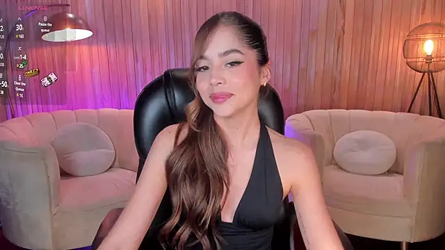 Snapshot of AmyDavis_ chatting on December 5, 2024, 11:01 pm AmyDavis online show from December 5, 2024, 11:01 pm