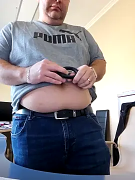 Snapshot of Andrew1900529 chatting on November 5, 2025, 7:22 am Andrew1900529 online show from November 5, 2025, 7:22 am