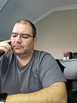 Snapshot of Andrew1900529 chatting on December 18, 2025, 7:24 am Andrew1900529 online show from December 18, 2025, 7:24 am