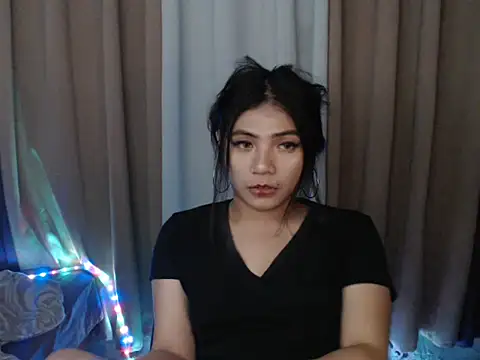 Kisses-For-You online show from January 13, 2026, 5:17 pm