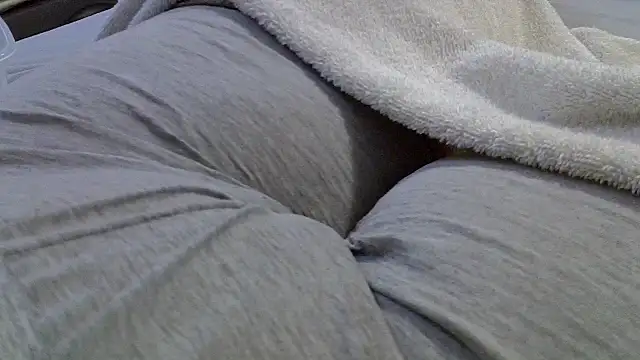 perescam online show from February 1, 2026, 8:29 pm