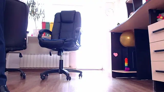 CassieDonald online show from April 13, 2026, 12:53 pm