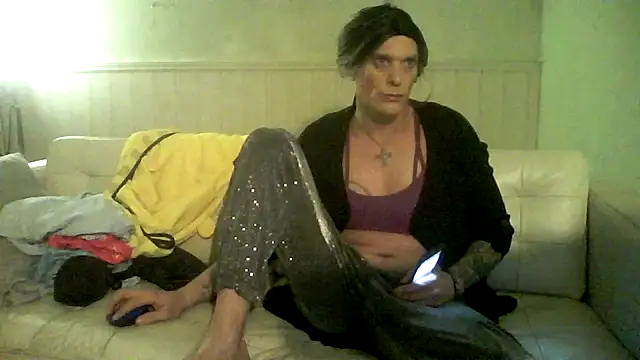 SassyAmanda87 online show from October 27, 2025, 7:26 pm